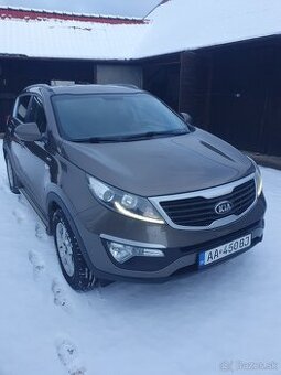 Predam kia sportage 4wd  2.0 crdi 100kw