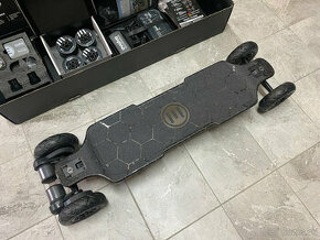 Evolve Hadean Carbon 2in1 - elektrický skateboard - 1