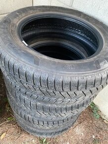 Predám zimné pneumatiky 215/65 R17