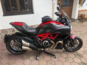 Ducati Diavel Carbon, 7600km Servisovaná, nebouraná