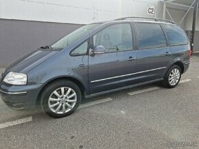 Predám Volkswagen Sharan 1.9 TDI 85 KW Sportline r.v.2008 - 1