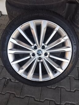 5x112 R19 Originál Škoda Superb. Trinity 1ks