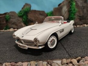 prodám model 1:18 BMW 507 revell