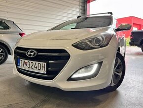 HYUNDAI i30 SW, 1,6i, BENZÍN, FAMILY, 88KW (120PS),SK 6/2017