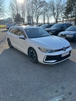 Volkswagen Passat Variant 2.0 TDI B9 R-Line DSG