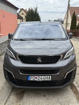 Peugeot Traveler 8AT 130kw