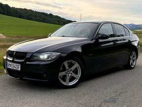 BMW e90 330xd Manual, M-macket, nadpriemerná výbava - 1