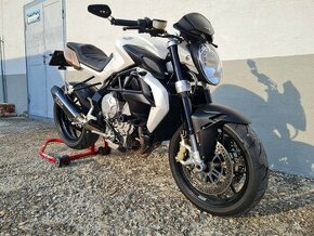 Mv agusta 675 Brutale