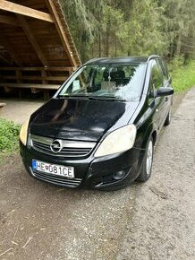 Opel Zafira 1.7. 2008 r. - 1