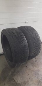 225/40 R18