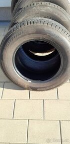 Zimné pneumatiky 215/70R16