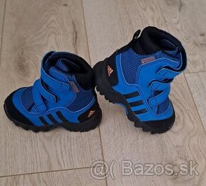 Kvalitné, zimné protišmykové čižmičky zn.Adidas,veľ.21