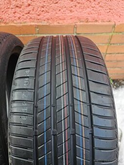 Letní pneu Bridgestone 245/40 R19 - 1