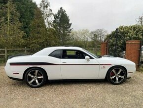 Dodge Challenger R/T SHAKER Plus 5.7 HEMI V8