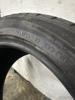 Continental 265/40 R19 98v dot 2421