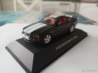 1:43 Ford Mustang GT 2006