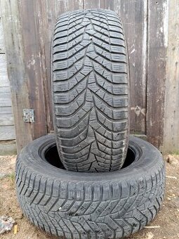 Predám 2 jazdené zimné pneumatiky Yokohama Blue 205/55 R16