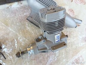 Motor Leo 61 RC abc