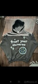 Broken Planét hoodie trust your universe