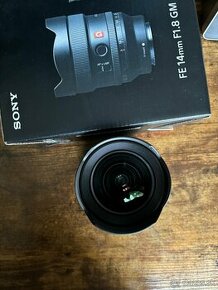 Sony 14mm GM F1.8