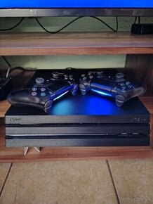 Predám Sony Playstation 4pro + 2 ovládače a 11 hier - 1