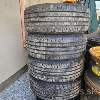 215/55 r17 Pirelli