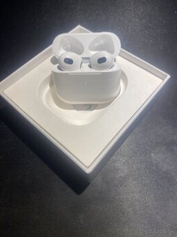 Apple AirPods 3