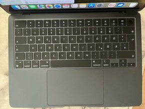 MacBook Air 13-palcový, M3, 2024 - 1