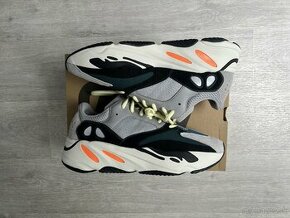 Yeezy 700 wave runner