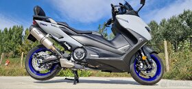 Yamaha T-MAX 560 - 1