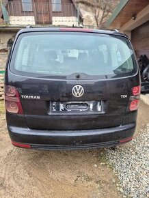 Predám piate dvere na Volkswagen Touran mk2