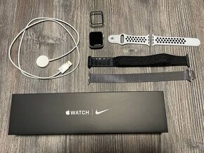 Apple Watch 6 40mm Silver Nike Series (zdravie batérie 98%)