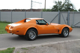 1977 Chevrolet Corvette 350 V8, 4-st manuál, orig. stav