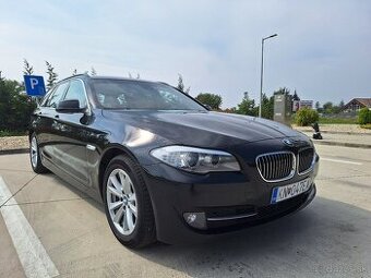 BMW F11 525d  -BLACK SAPHIRRE-