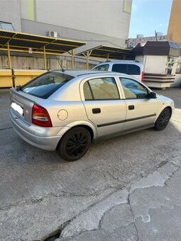 Opel Astra - 1