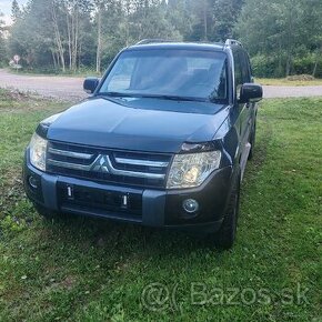 Predám Pajero - 1