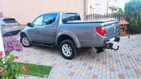 Mitsubishi L200,,,rok 2015,,2,5 DI-D 4WD Intense A/T, 131kw.