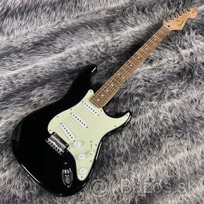 Fender Stratocaster Player Series Limited Edition