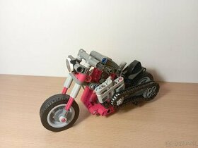 LEGO Technic Motorcycle 42132 2 in 1 - 1