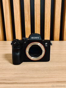 Sony A7 III + (možnosť dokúpiť objektív)