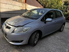 rozpredam toyota auris 1,6 benzin 91kw 2007 prva generacia e - 1