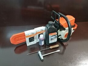 STIHL MS250 s príslušenstvom