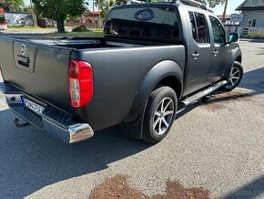 Nissan Navara DoubleCab 3.0 V6 dCi Platinum, Long