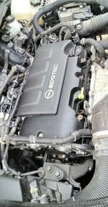 Opel Astra J 1.4 2014 predám motor A14NET, PREVODOVKA 6 rých