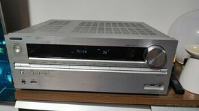 Onkyo TX NR737