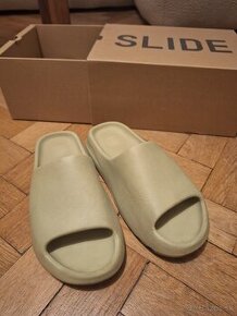 Adidas YZY / YEEZY SLIDE RESIN 47