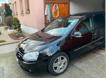 Predam VW GOLF 5 TDI