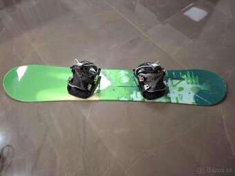 Snowboard s topánkami