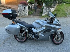 HONDA VFR 800