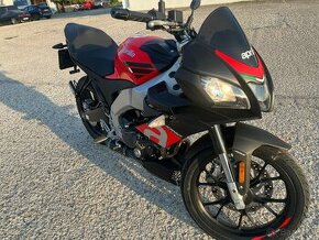 Aprilia Tuono 125